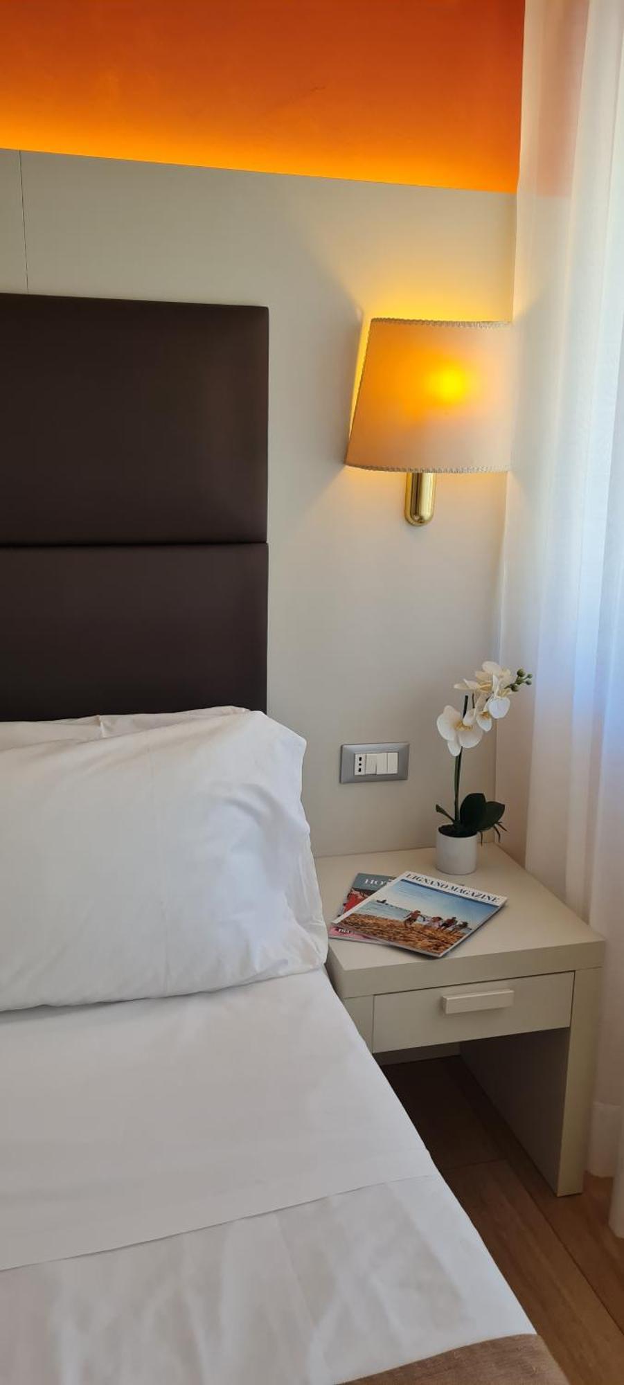 Hotel Eros Lignano Sabbiadoro Exterior photo